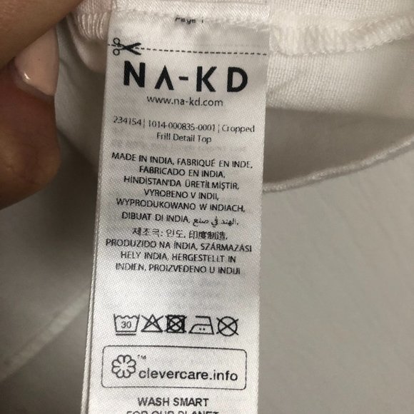 NA-KD cropped frilled detailed top - Picture 6 of 7